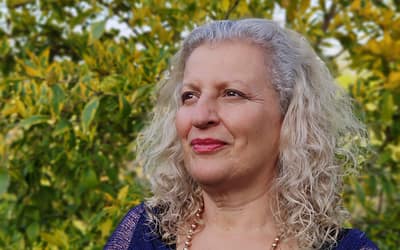 ראיון על שירה והוראה עם שחר שמאי